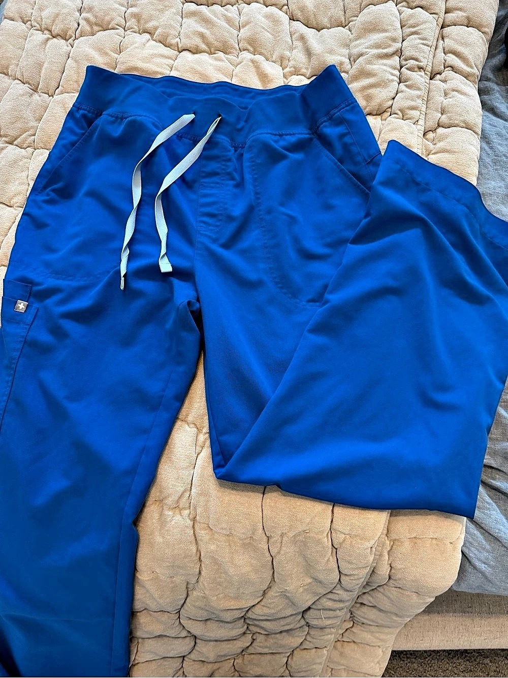 FIGS high waisted Isabel wide leg Scrub Pants Royal blue